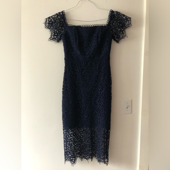 Monique Lhuillier Off The Shoulder Lace Midi Dress in Navy Blue Size 4 Lined - Picture 2 of 16